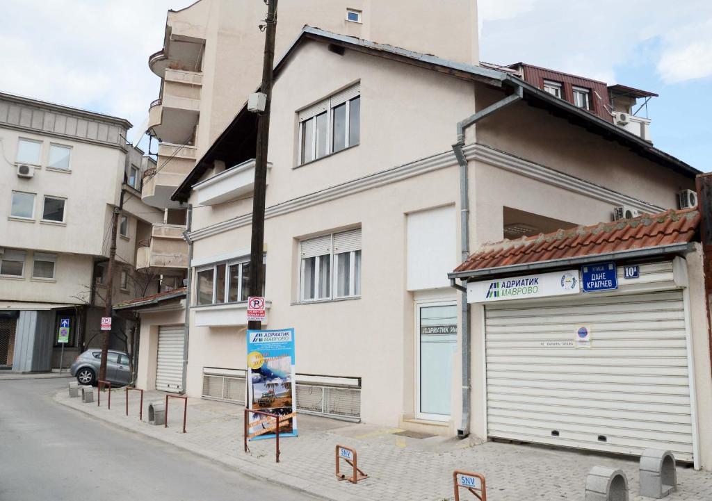 Accommodation Adriatic Inn Скопье Экстерьер фото